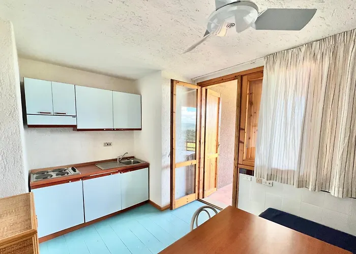 Isa - In Cugnana 公寓式酒店 3*